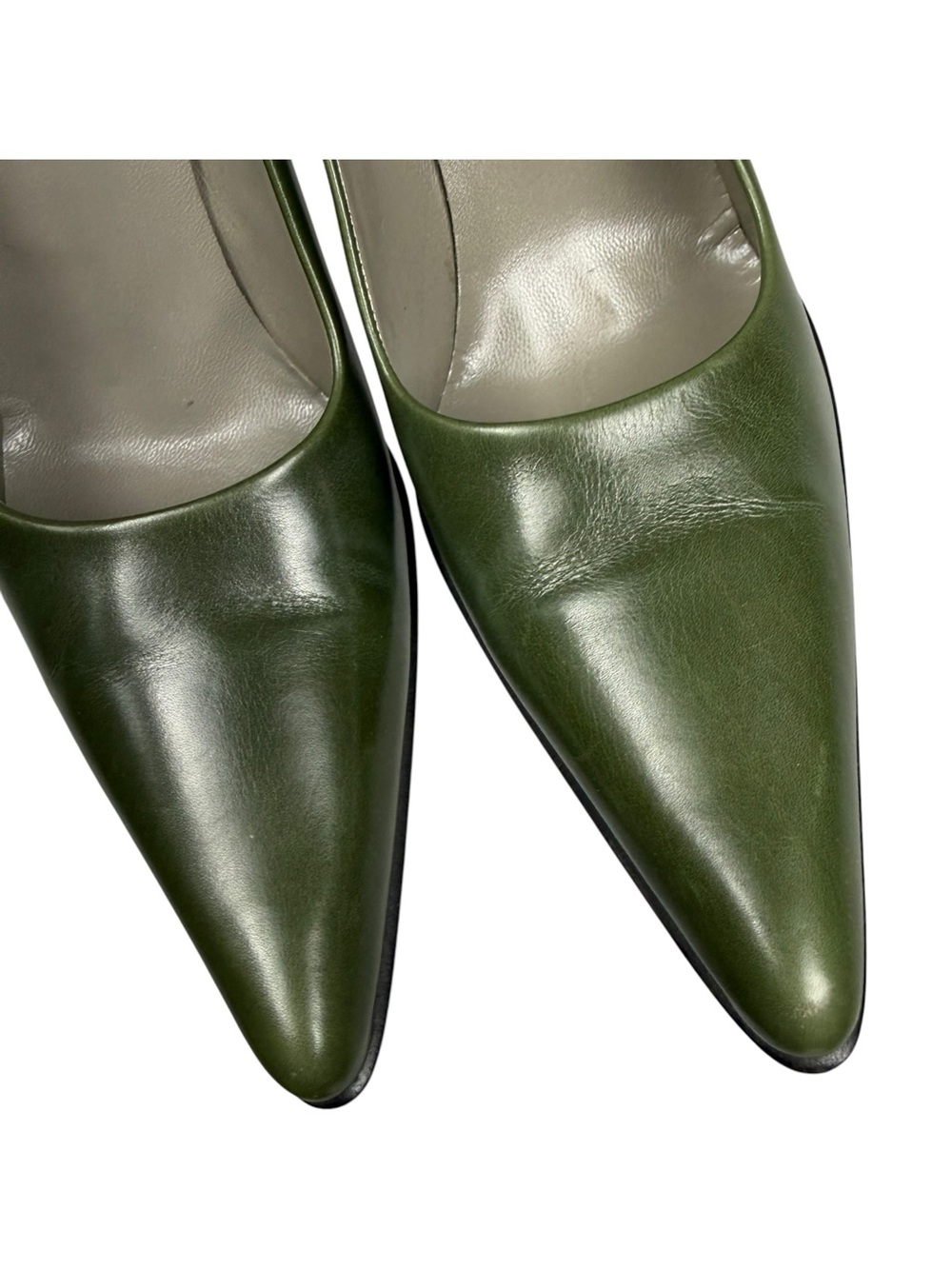 Prada Vintage Green Leather Classic Pointed Pumps - Picture 5 of 9